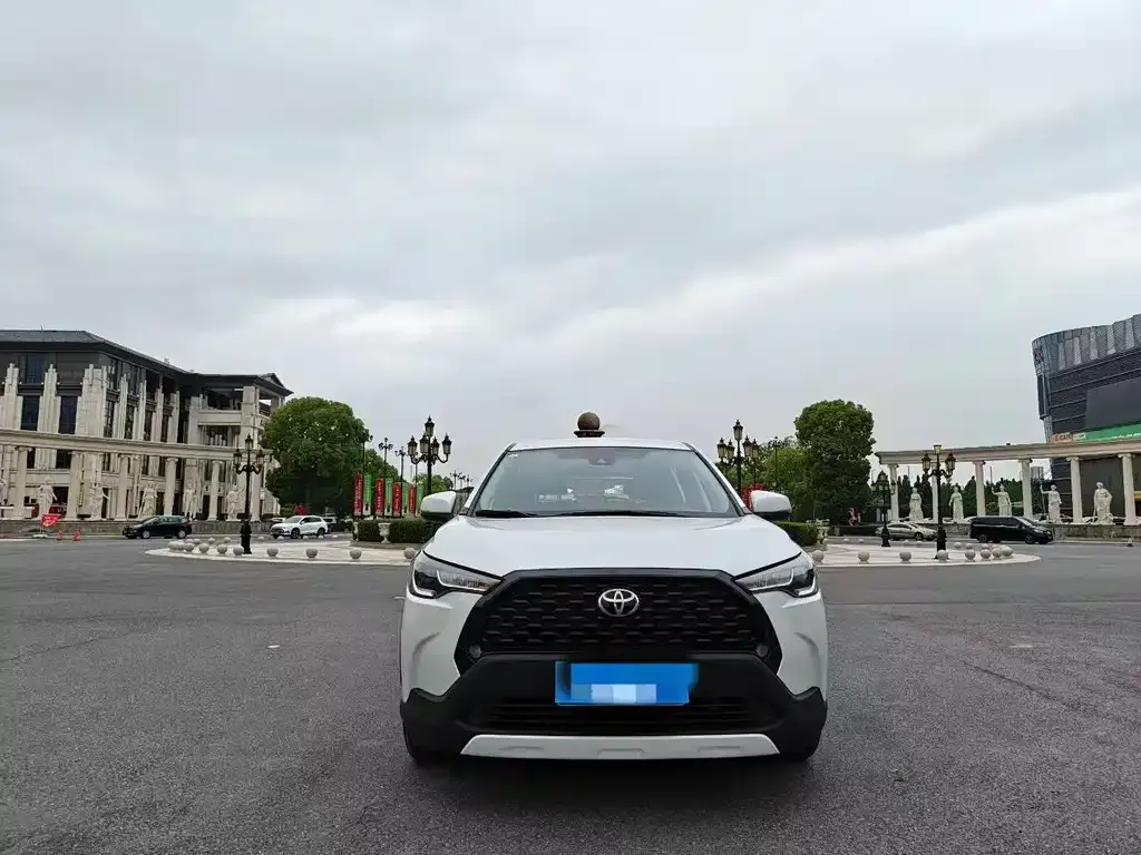 Toyota Corolla Cross 2024 из CN, фото 3