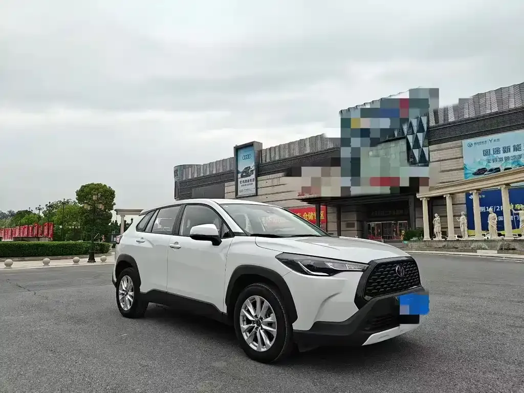 Toyota Corolla Cross 2024 из CN, фото 4