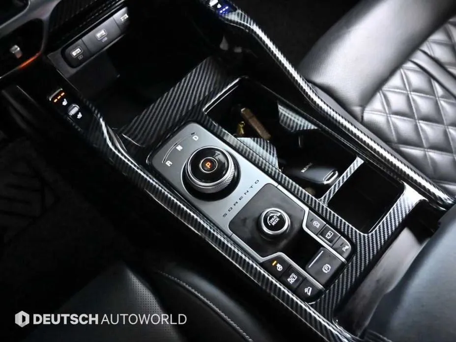 Kia Sorento — фото 7