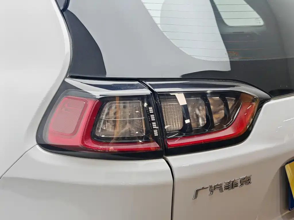 Jeep Cherokee 2021 из CN, фото 10