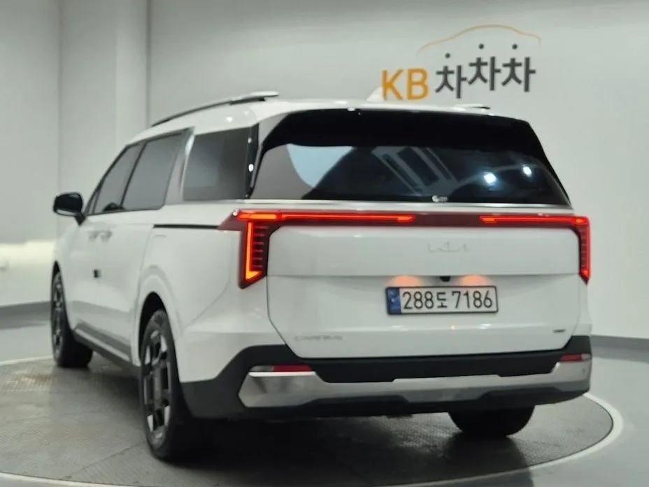Kia Carnival 2025 из KR, фото 2