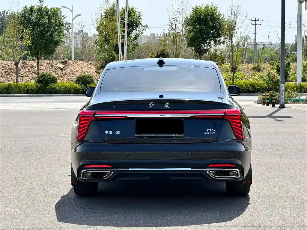 Hongqi H5 — фото 10