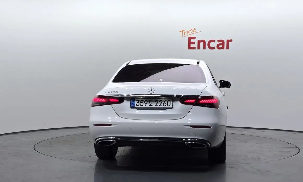 Mercedes-Benz E-Class 2022 из KR, фото 4