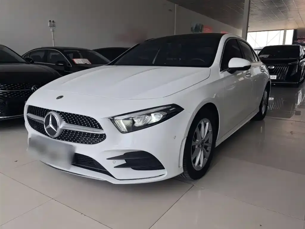 Mercedes-Benz A-Class — фото 1