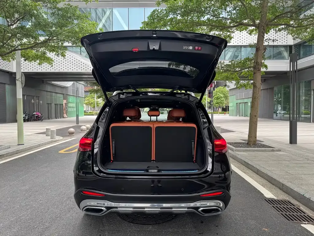 Mercedes-Benz GLC — фото 10