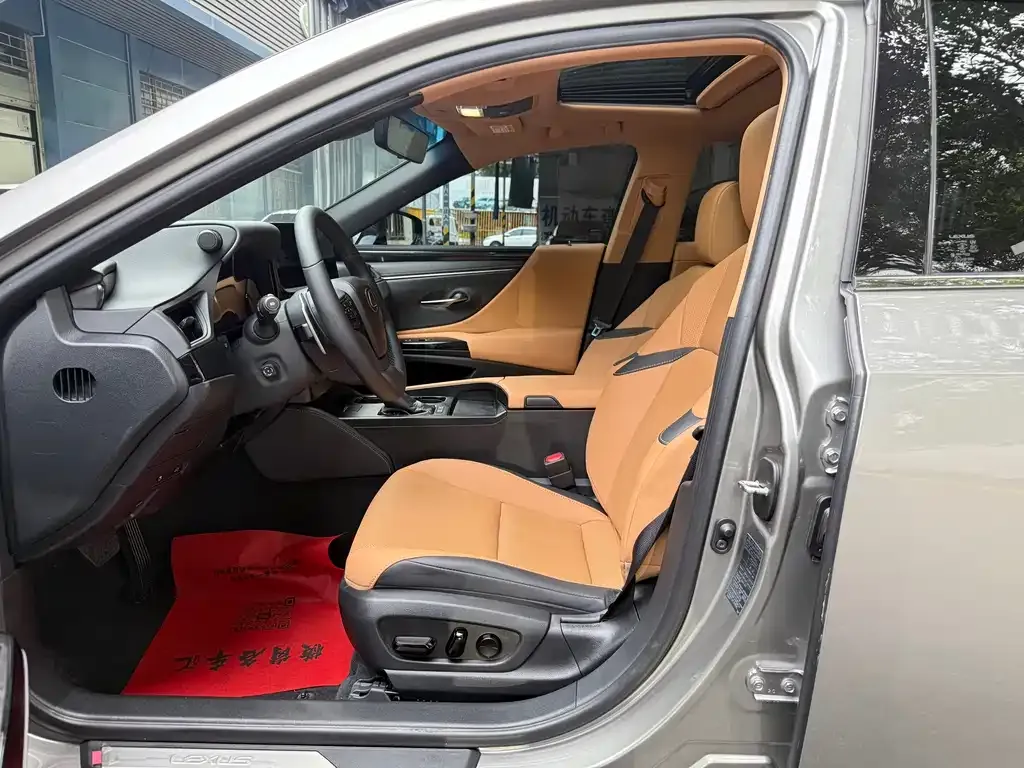 Lexus ES 2024 из CN, фото 3