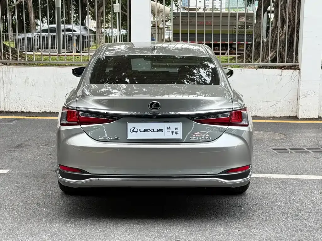 Lexus ES 2024 из CN, фото 4