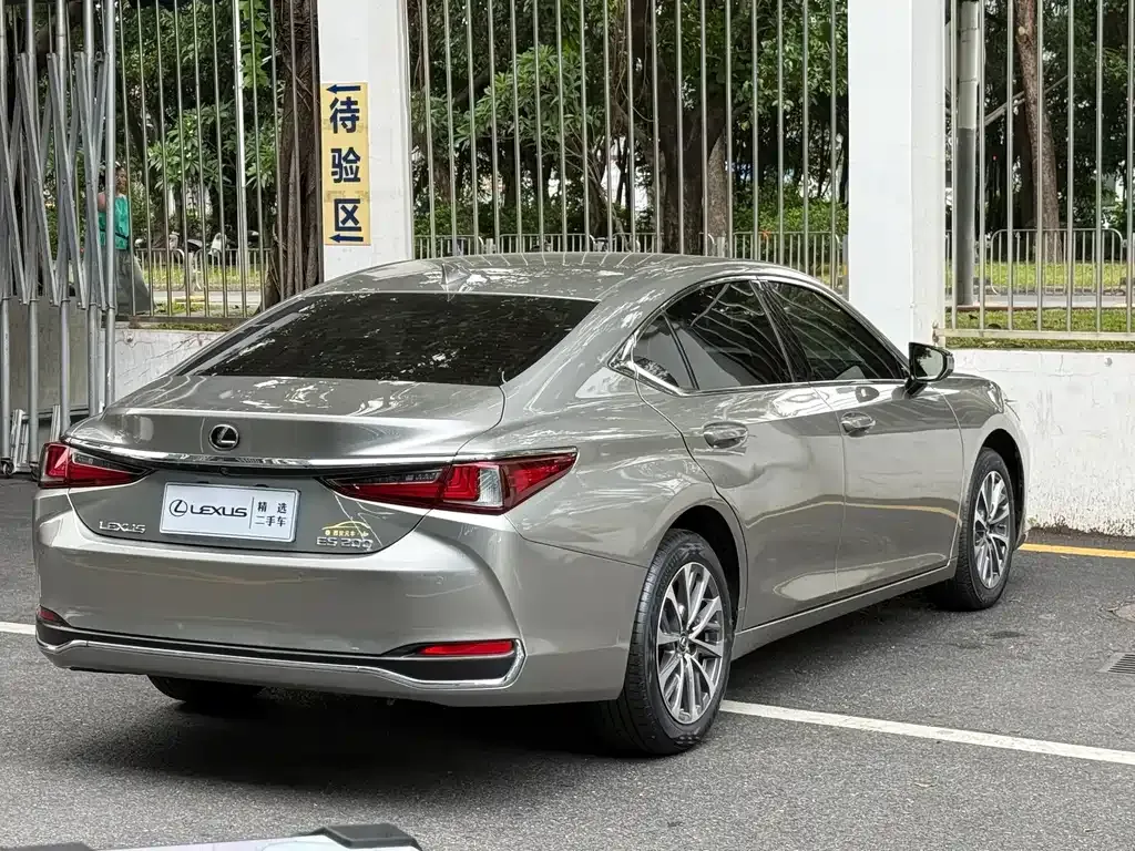 Lexus ES 2024 из CN, фото 5
