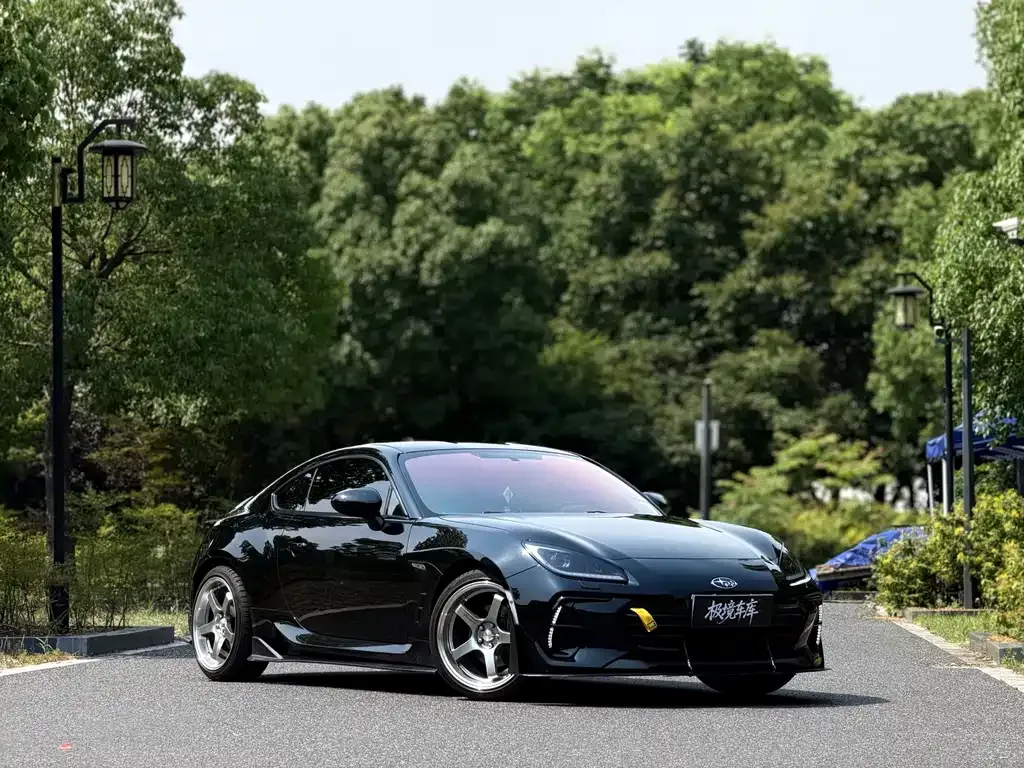 Subaru BRZ 2023 из CN, фото 3