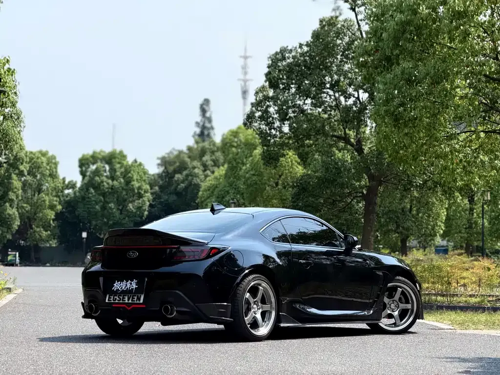 Subaru BRZ 2023 из CN, фото 5