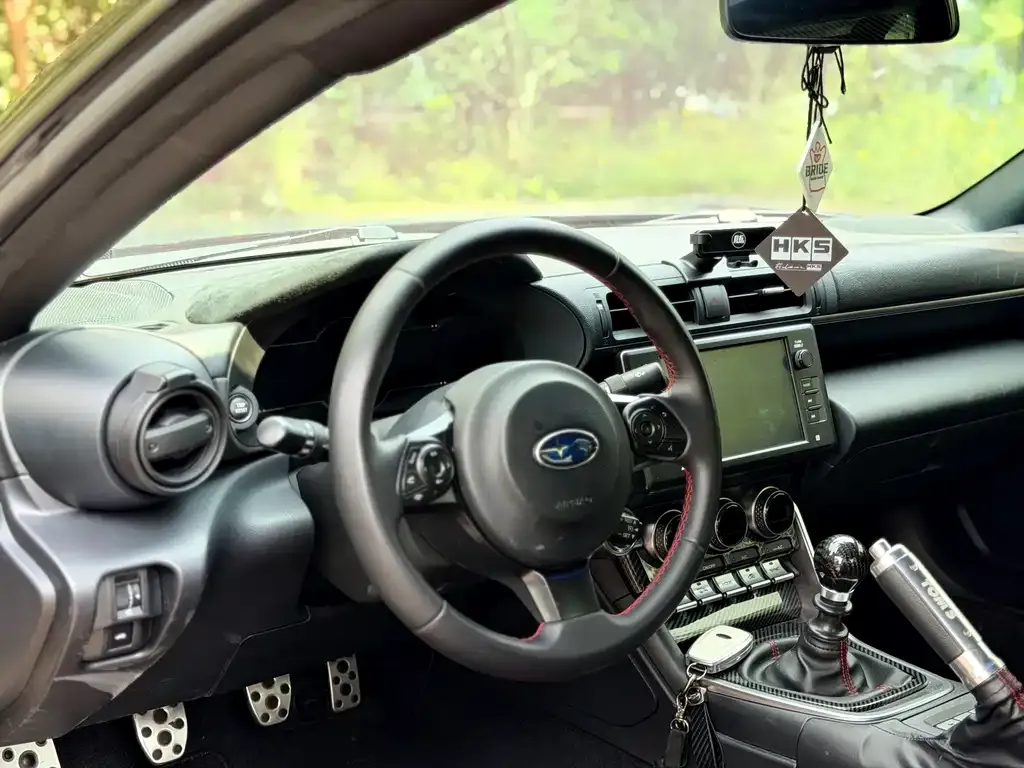 Subaru BRZ 2023 из CN, фото 7