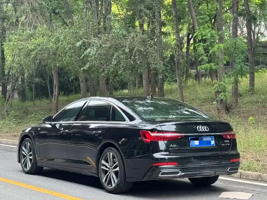 Audi A6L — фото 7