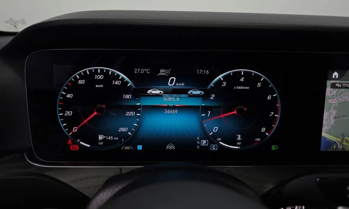 Mercedes-Benz E-Class 2023 из KR, фото 10
