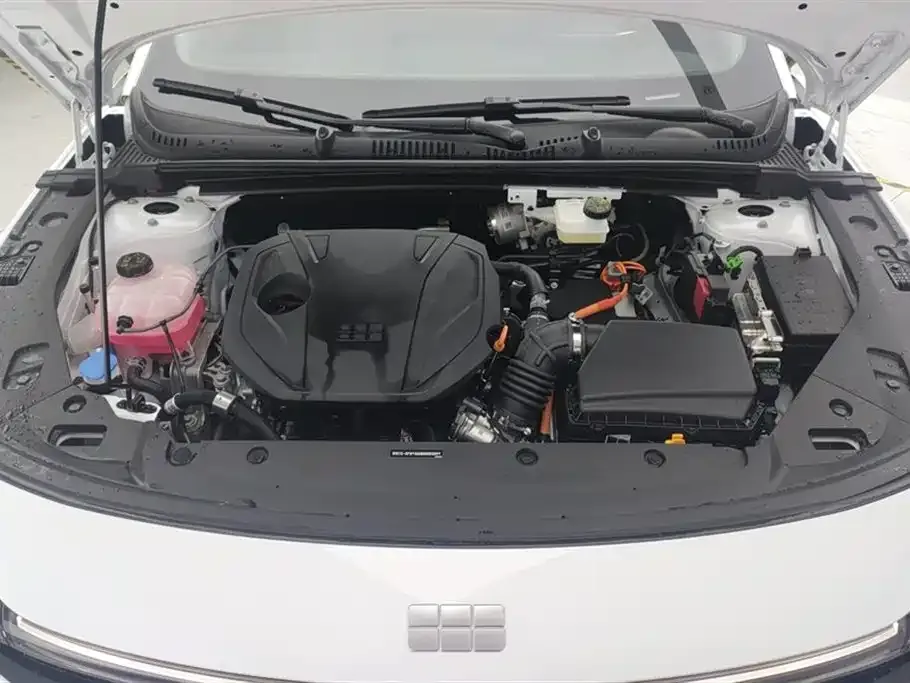 Geely Galaxy L6 2025 из CN, фото 2
