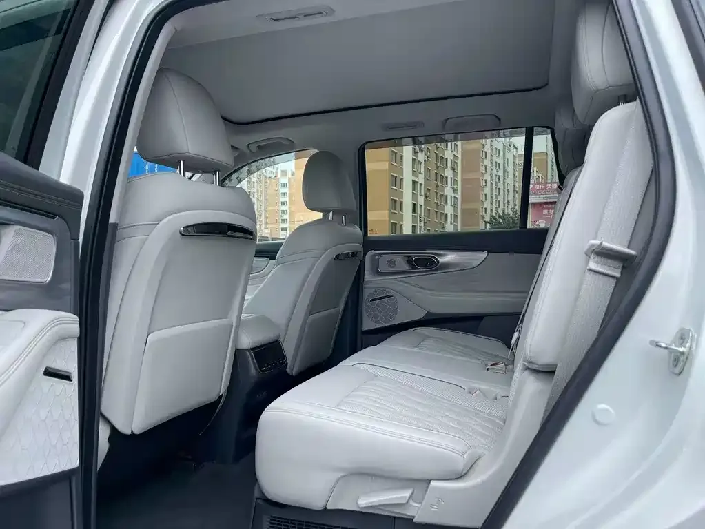 GAC Motor Trumpchi GS8 — фото 4