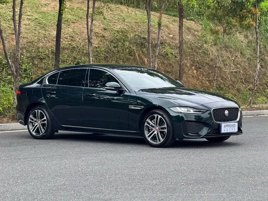 Jaguar XEL — фото 10