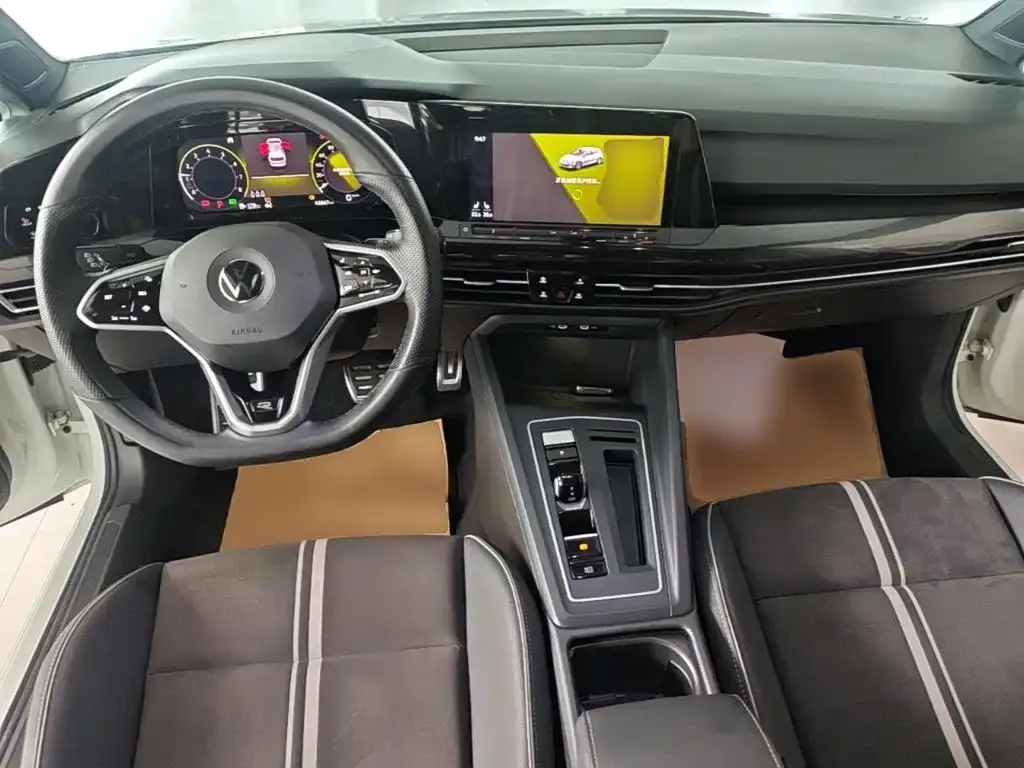 Volkswagen Golf 2024 из CN, фото 9