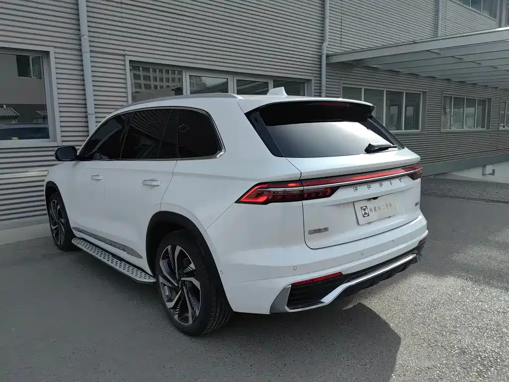 Geely Xingyue L — фото 10