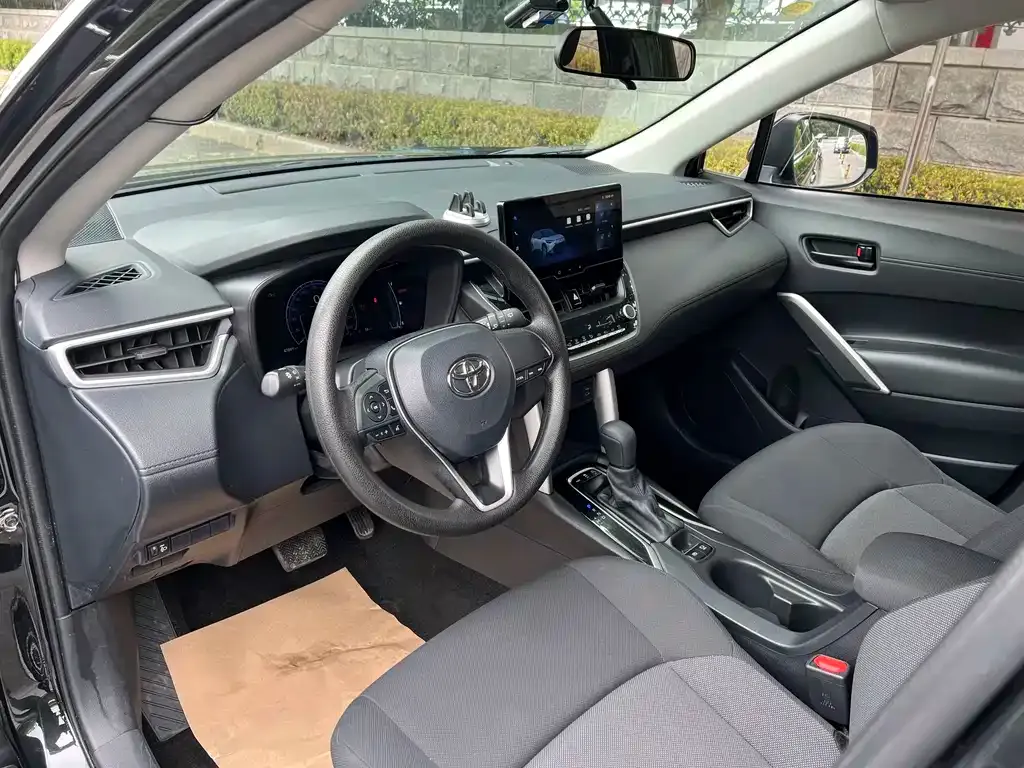 Toyota Frontlander 2024 из CN, фото 10