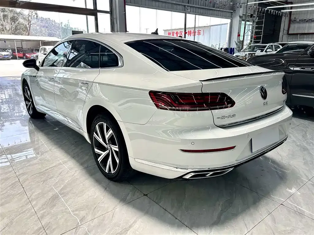 Volkswagen CC — фото 2