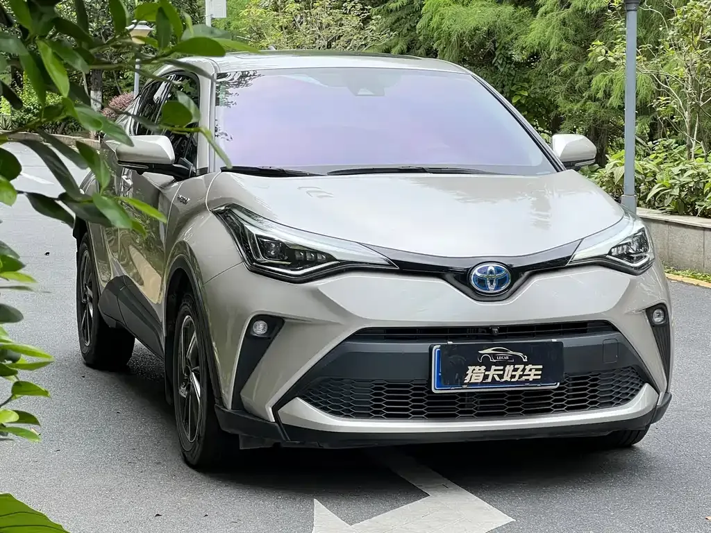 Toyota C-HR — фото 5