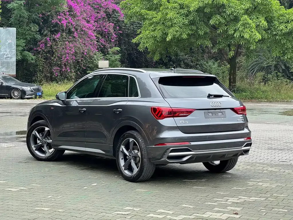 Audi Q3 — фото 8