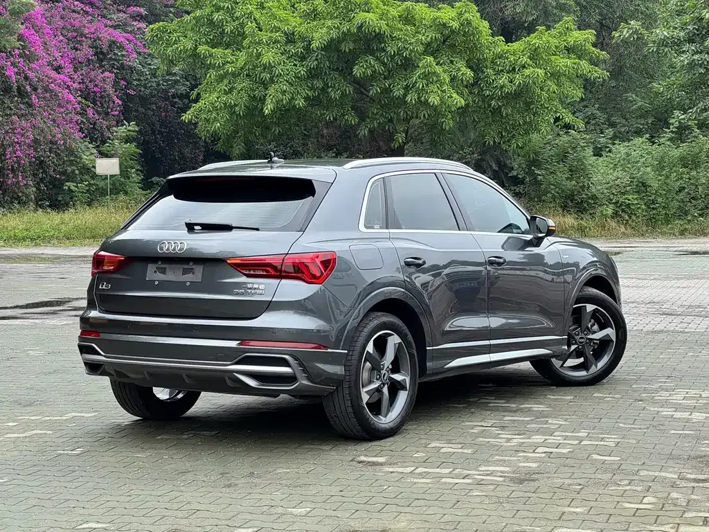 Audi Q3 — фото 3