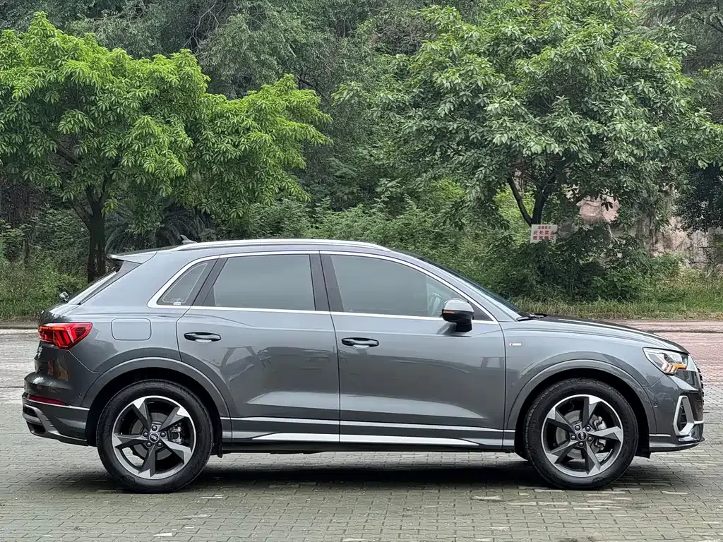 Audi Q3 — фото 9