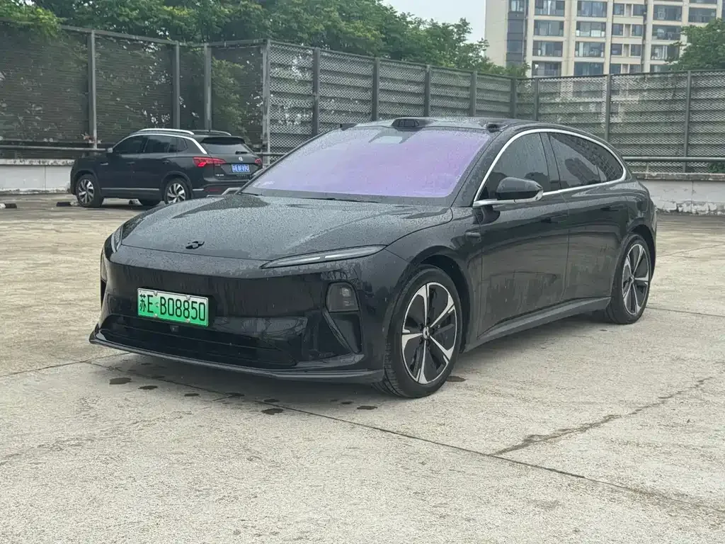 NIO ET5T