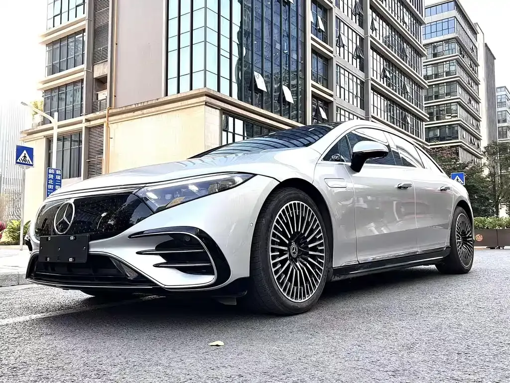 Mercedes-Benz EQS — фото 7