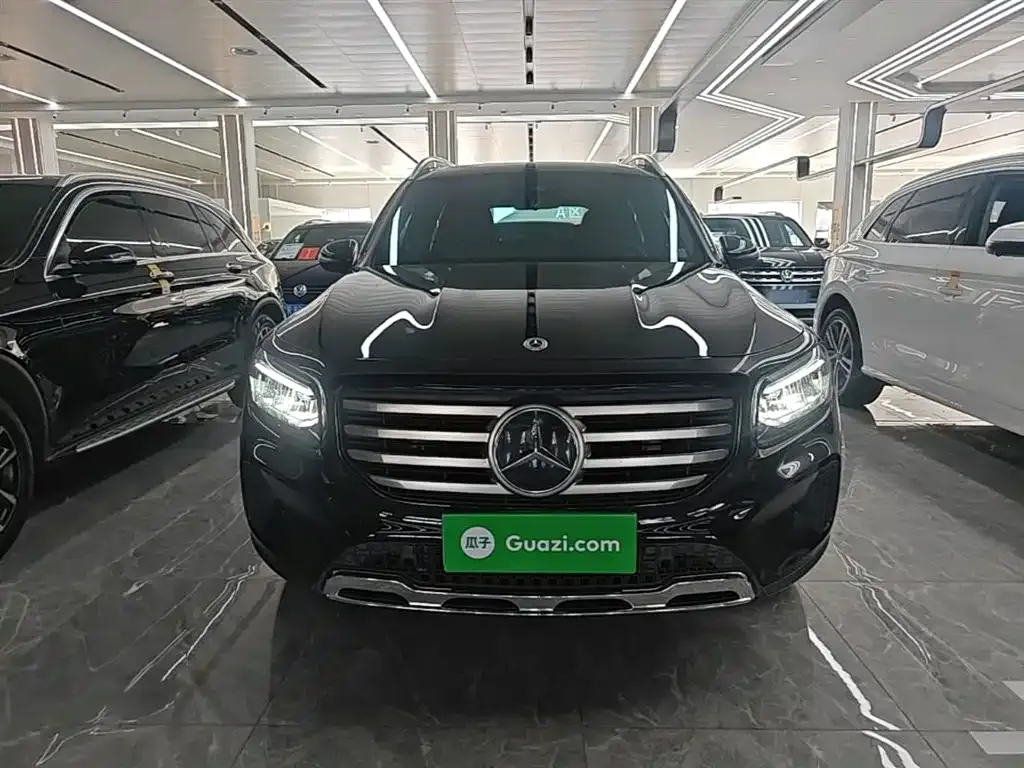 Mercedes-Benz GLB — фото 3