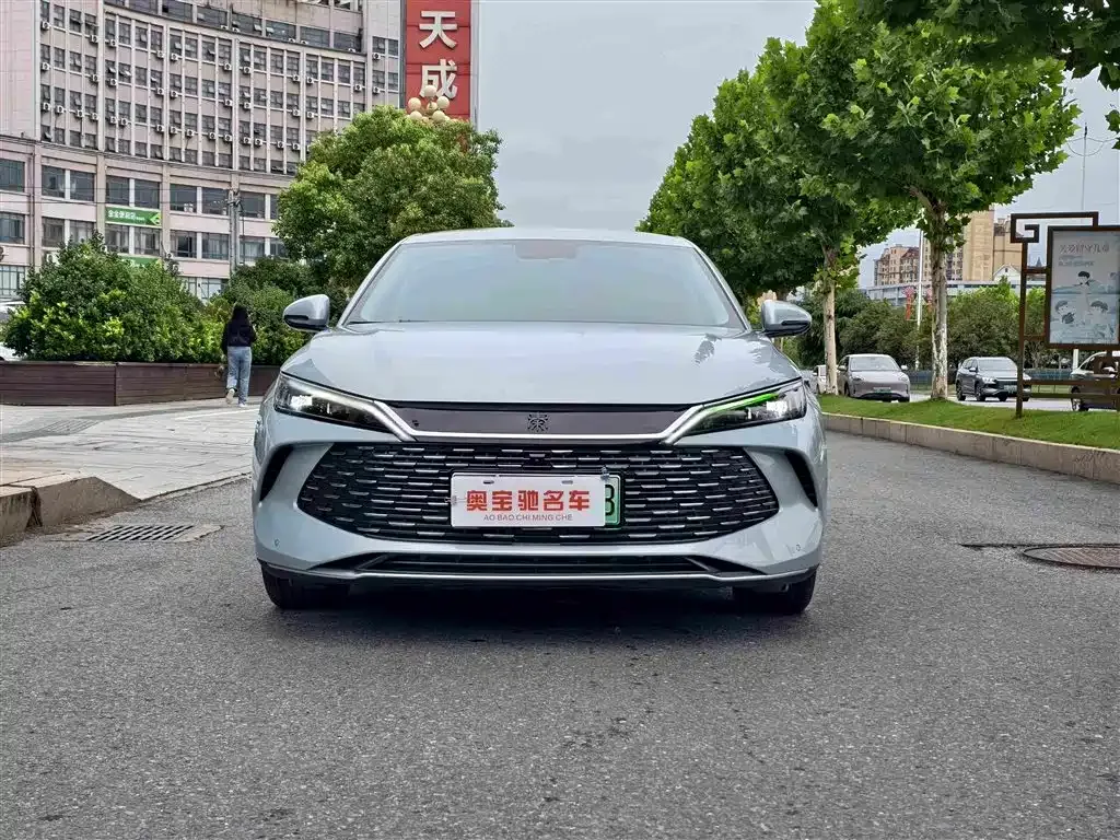 BYD Qin L — фото 10