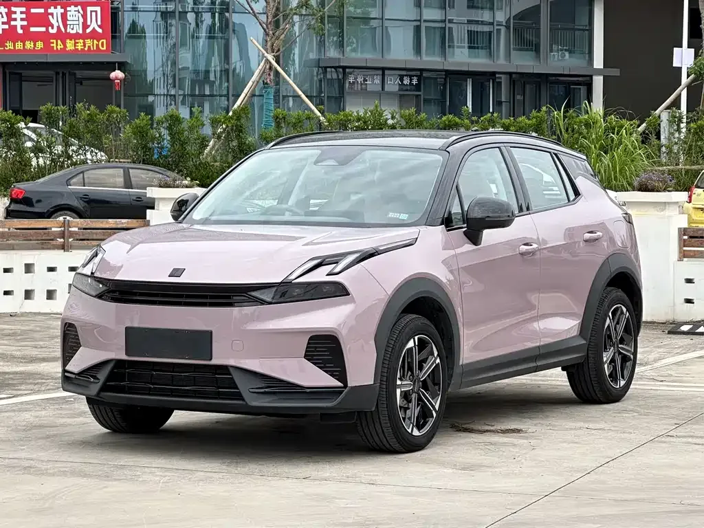 Lynk & Co 06 EM-P