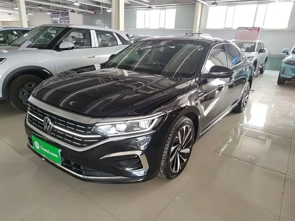 Volkswagen Passat — фото 5