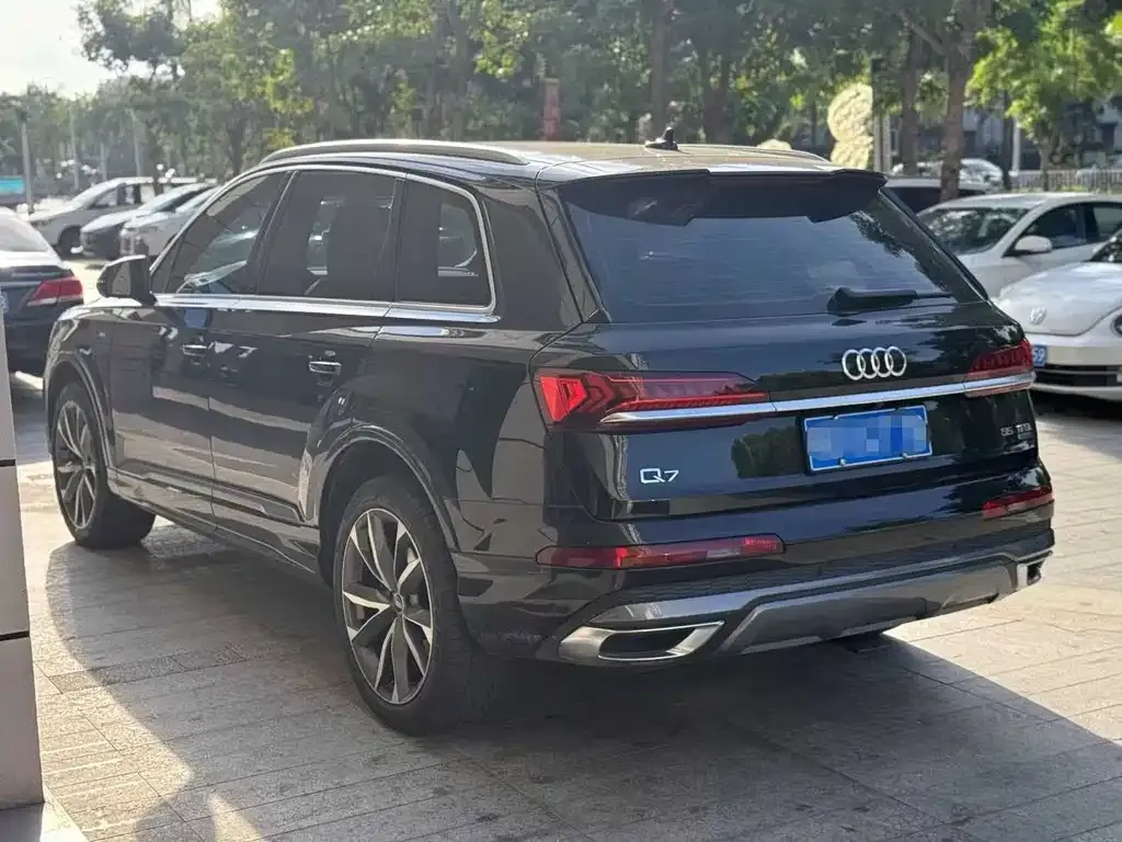 Audi Q7 — фото 4