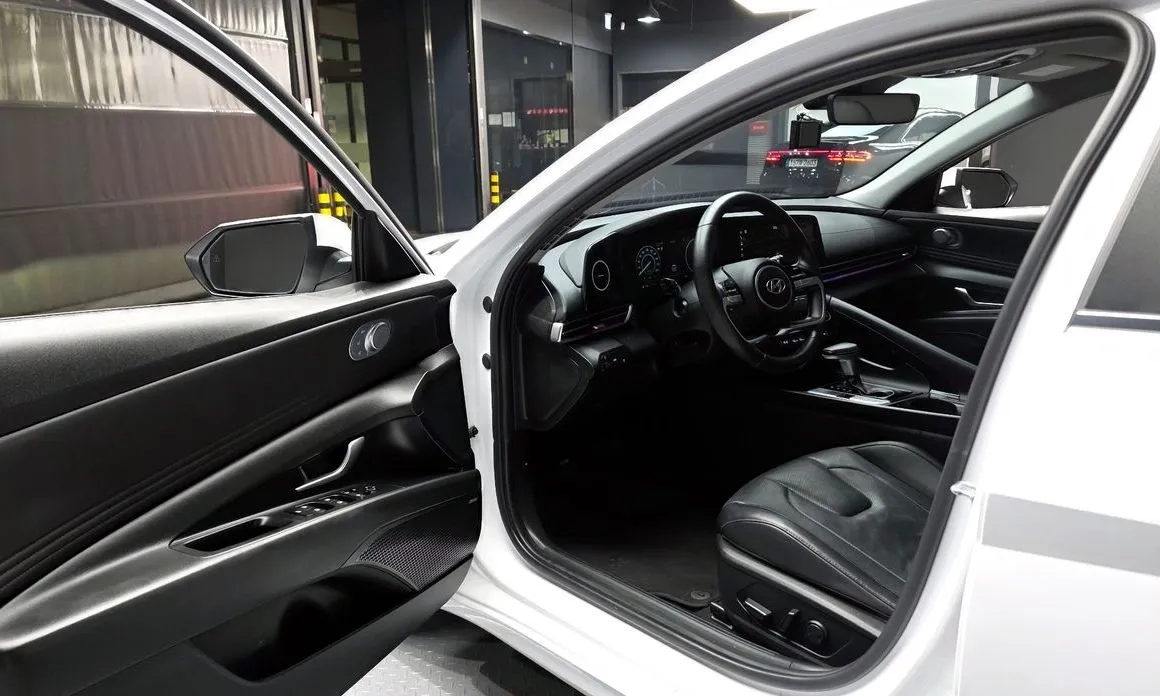 Hyundai AVANTE 2021 из KR, фото 4