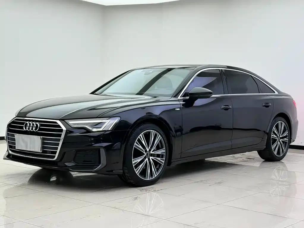 Audi A6L — фото 1