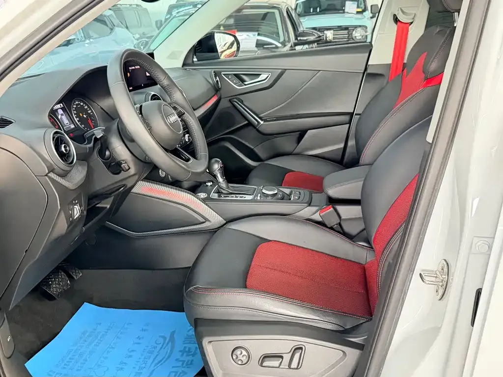 Audi Q2L 2021 из CN, фото 5