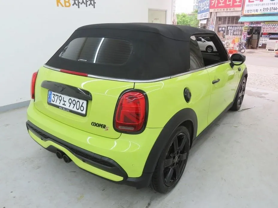 Mini Cooper Convertible 2022 из KR, фото 6