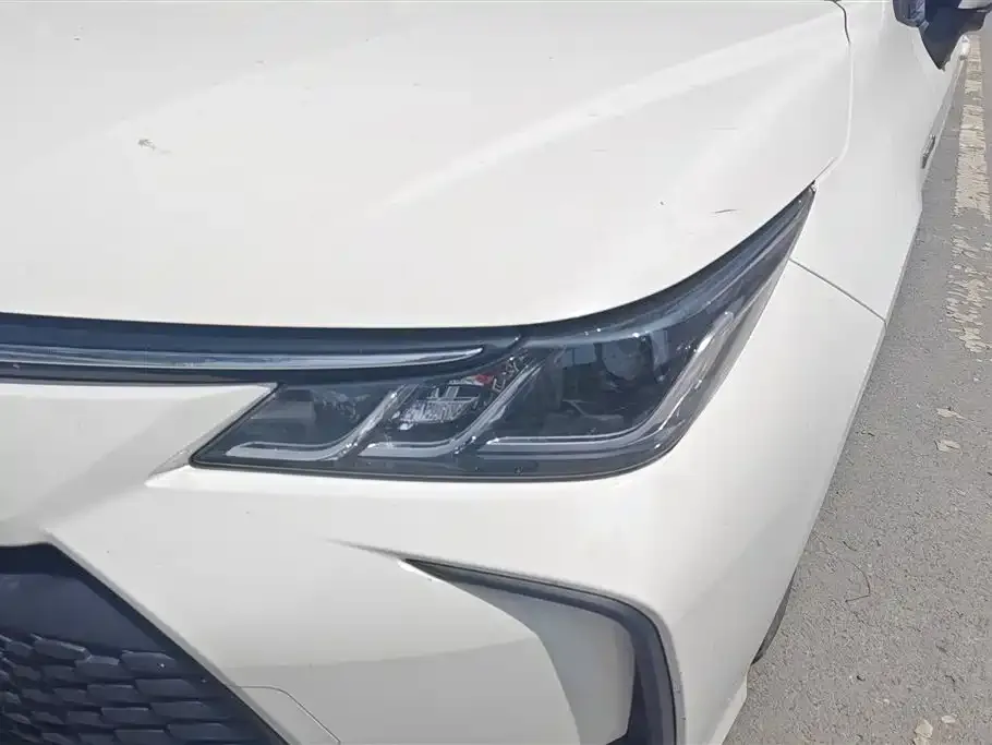 Toyota Corolla — фото 4