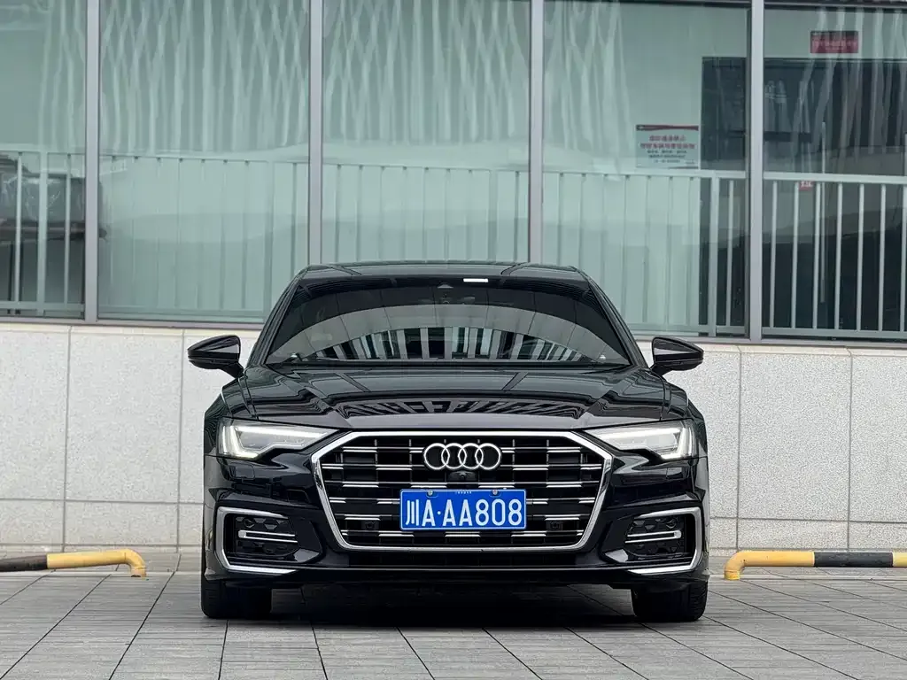 Audi A6L — фото 7