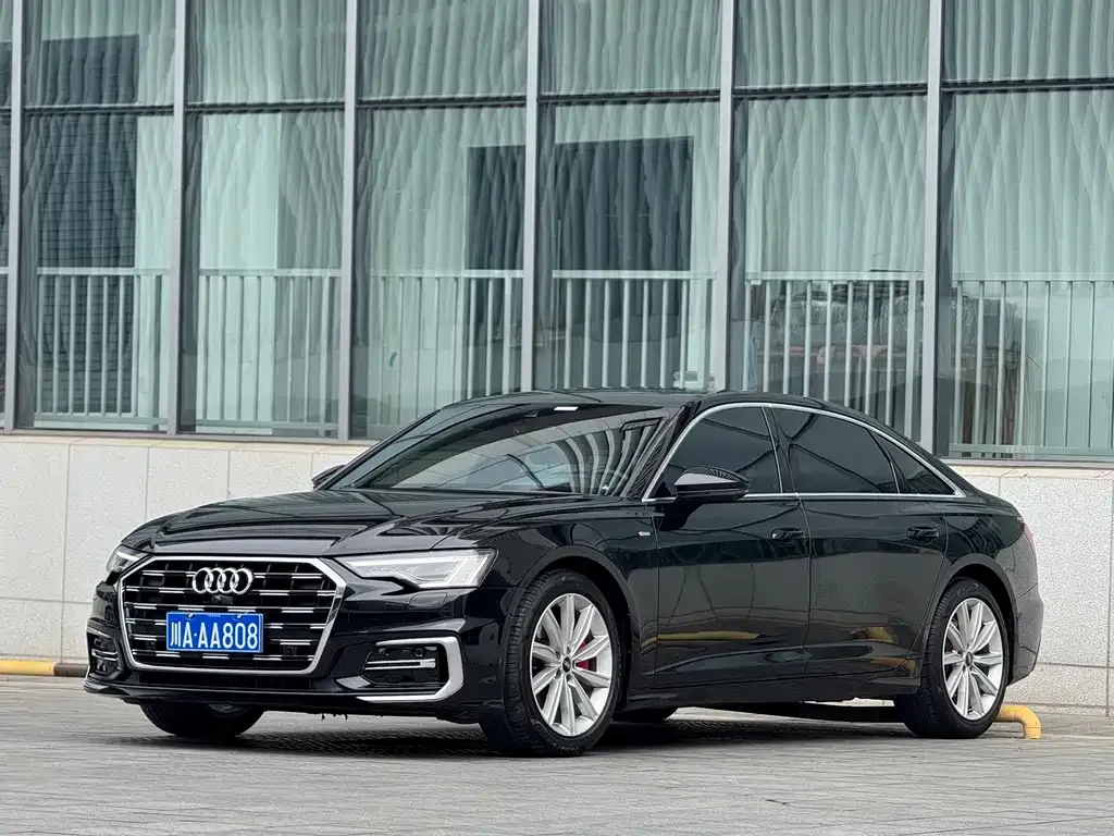 Audi A6L — фото 6