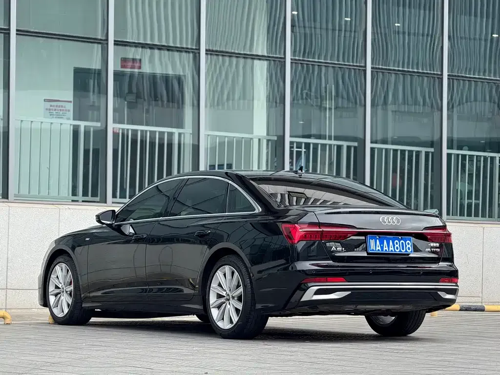 Audi A6L — фото 3