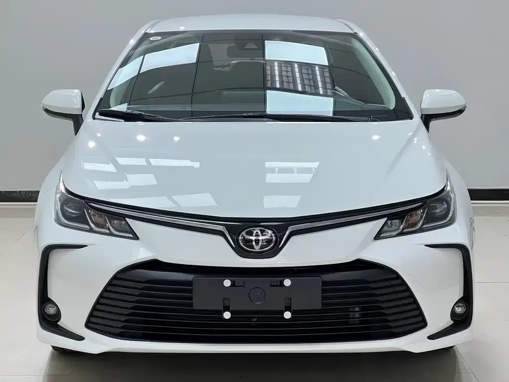 Toyota Corolla — фото 2