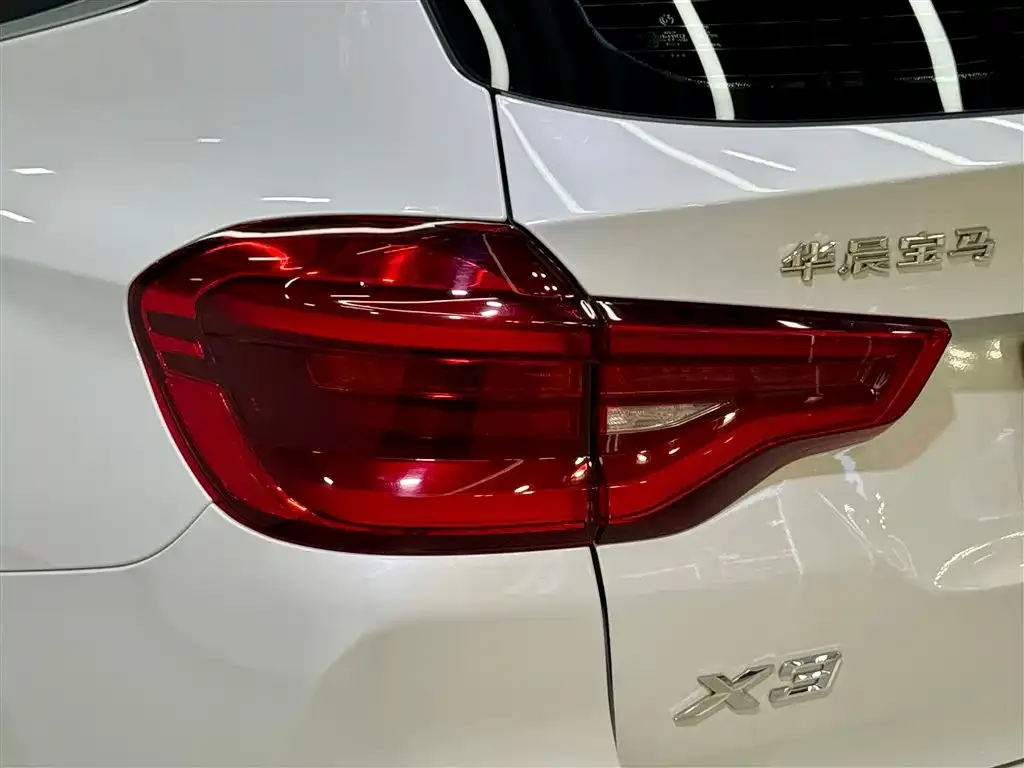 BMW X3 — фото 2