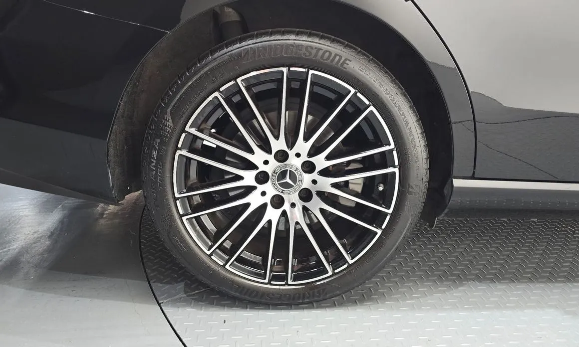 Mercedes-Benz C-Class 2023 из KR, фото 9