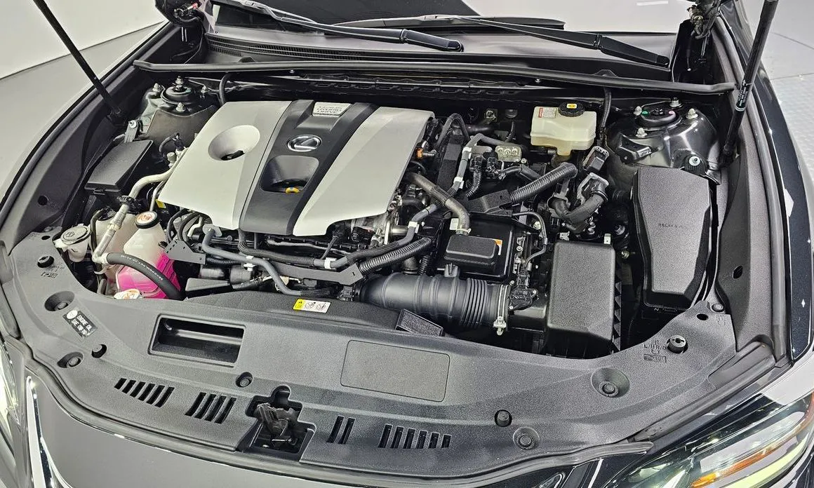 Lexus ES — фото 4