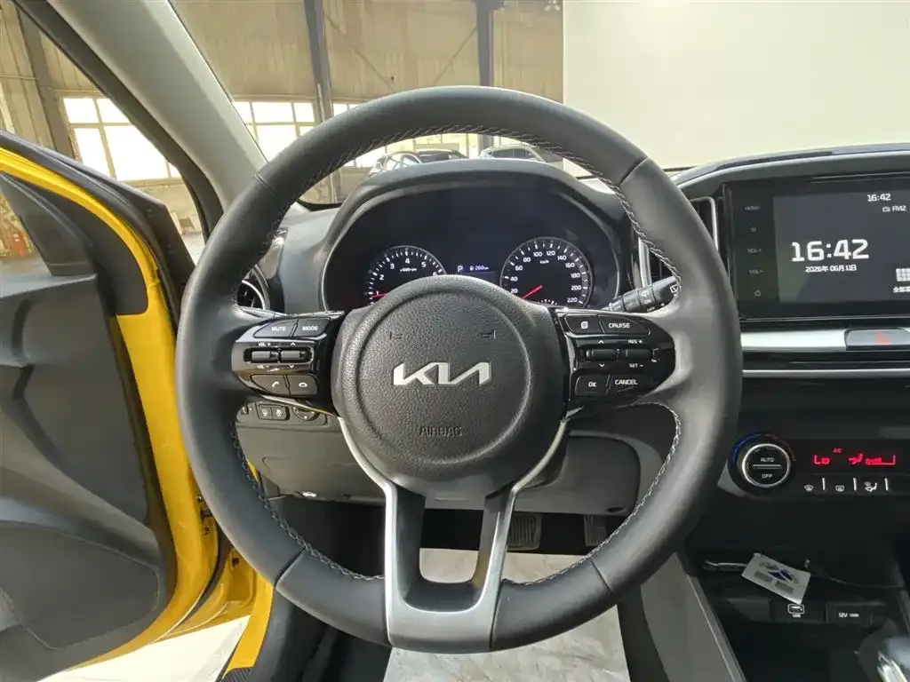 Kia KX1 — фото 9
