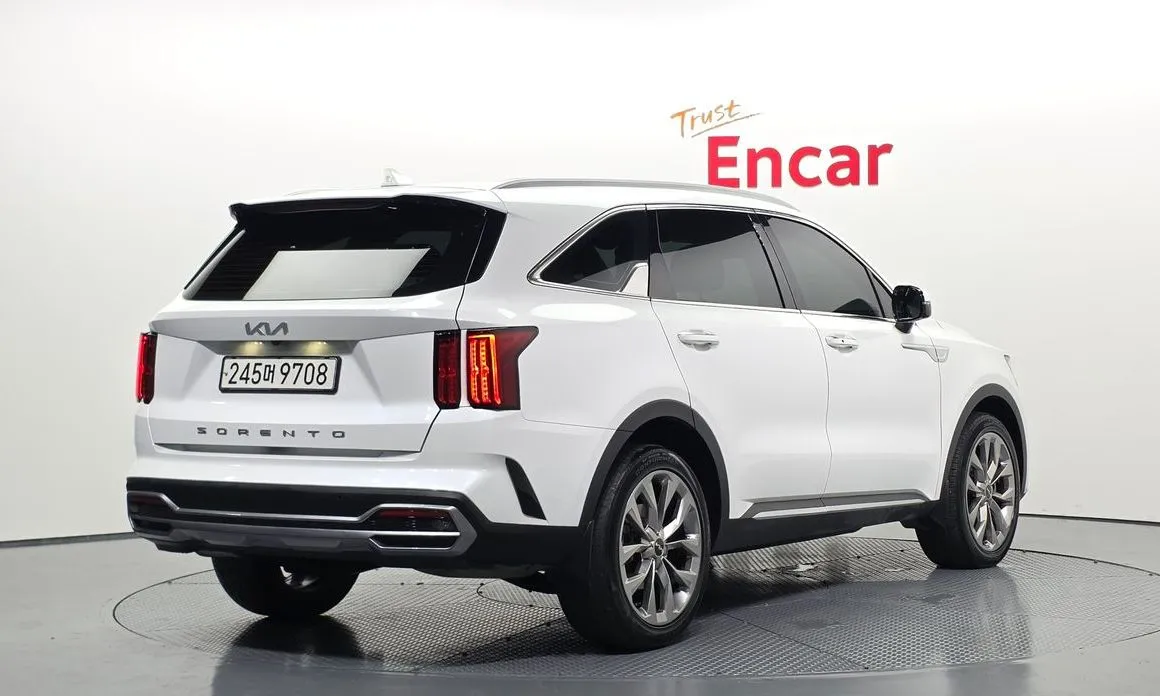 Kia Sorento — фото 6