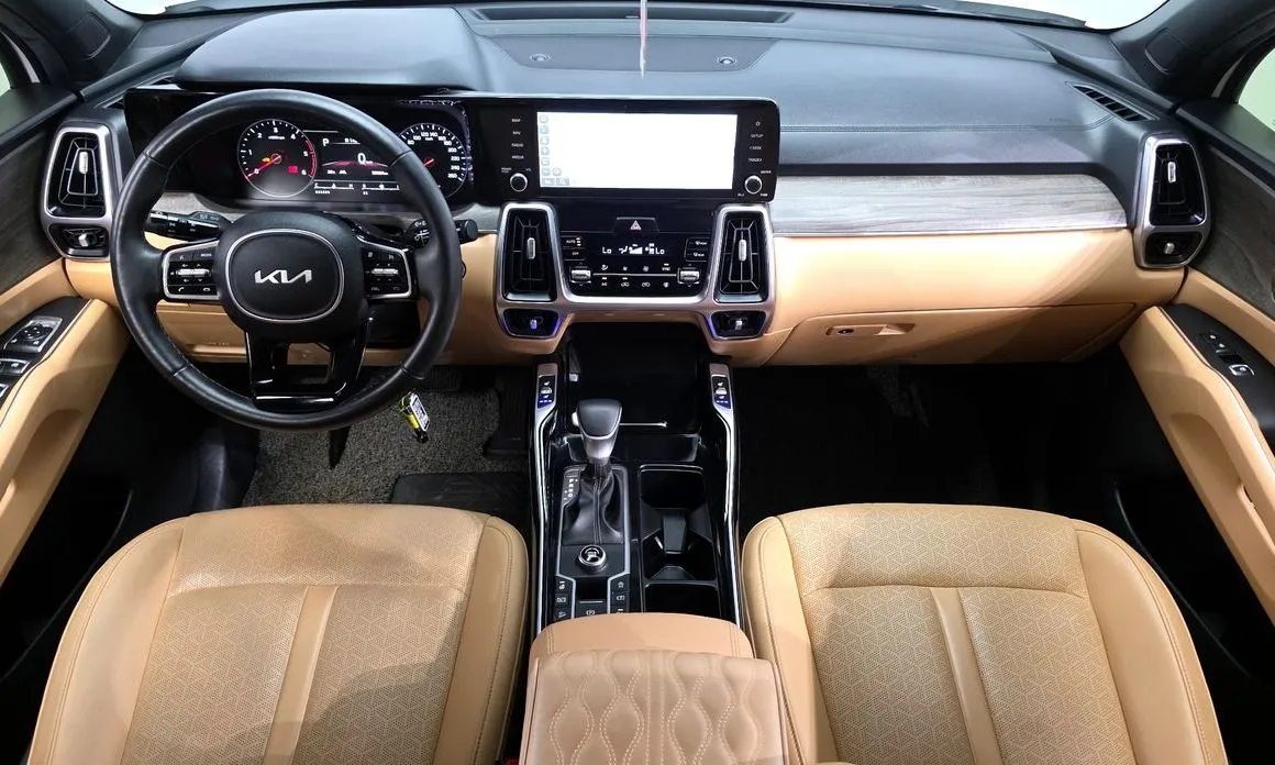 Kia Sorento — фото 9